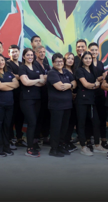 picture of the dental staff of a1 smile design in playa del carmen