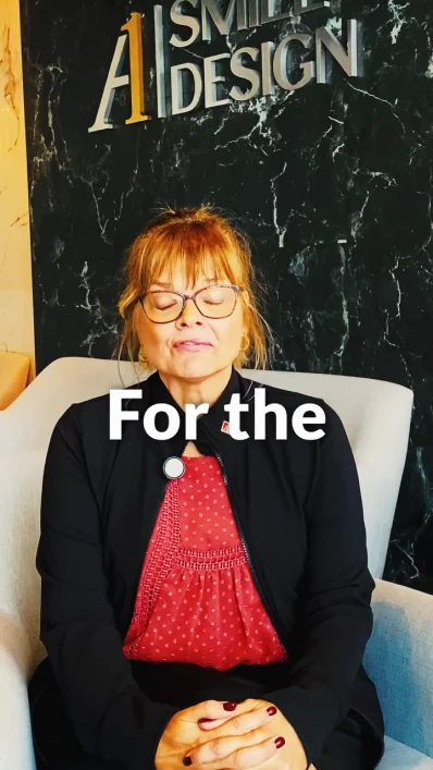 patient video review about dental treatment in Playa del Carmen