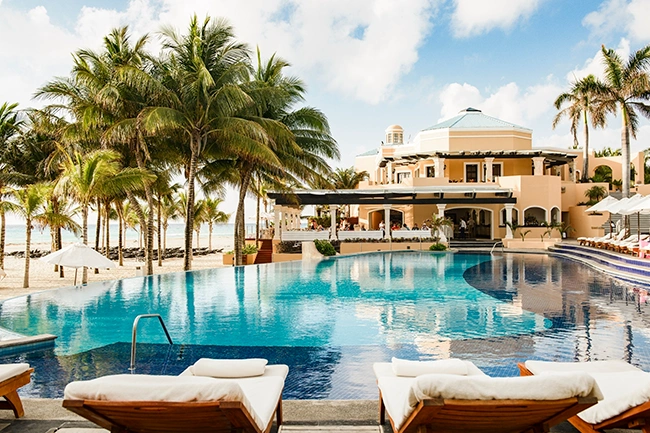 Royal Hideaway Playacar